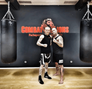 Combat Lions