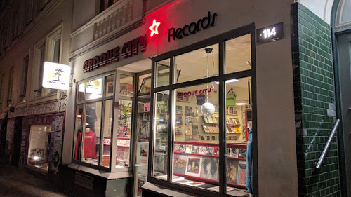 Der Firmenname ist Groove City