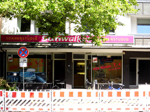 Der Firmenname ist Sunwalker Sonnenstudio
