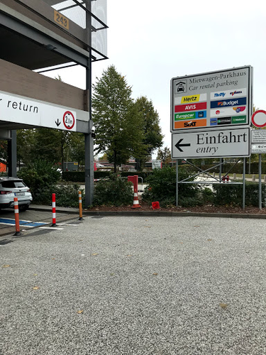 Hamburg Airport rental car returns