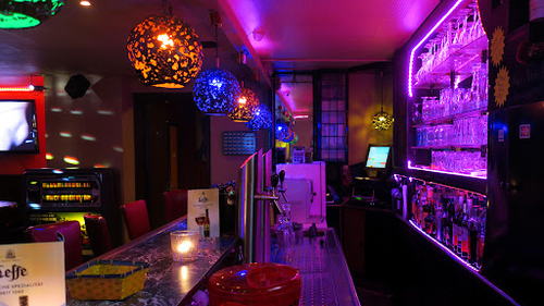 Kunterbunt Karaoke Bar