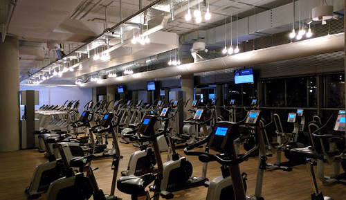 McFit Fitnessstudio Hamburg Othmarschen