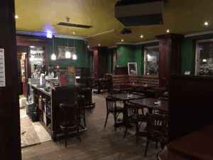 Old MacDonald Burger-Restaurant