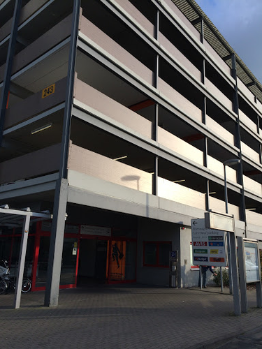 Sixt Autovermietung Hamburg Flughafen