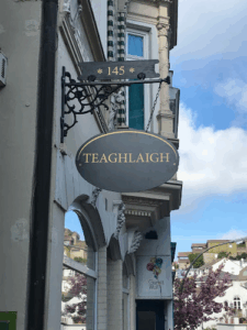 Teaghlaigh e.K