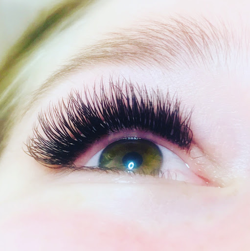 Tombul Lashes Wimpernverlängerung Hamburg